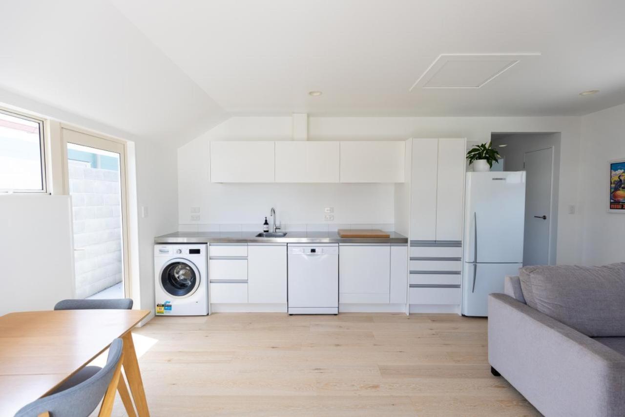Mount Maunganui Self Contained Flat By The Beach 객실 사진