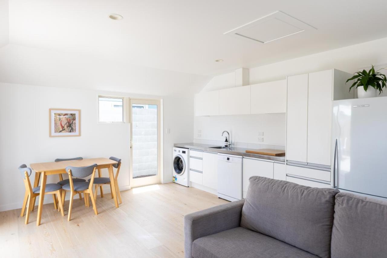 Mount Maunganui Self Contained Flat By The Beach 객실 사진